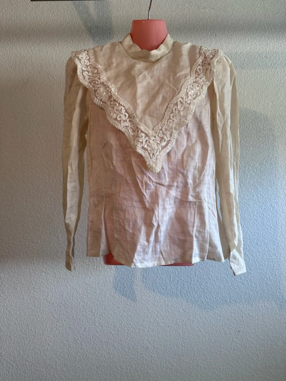Cream Lace Yoke Long-Sleeve Women's Blouse - Picture 2 of 7